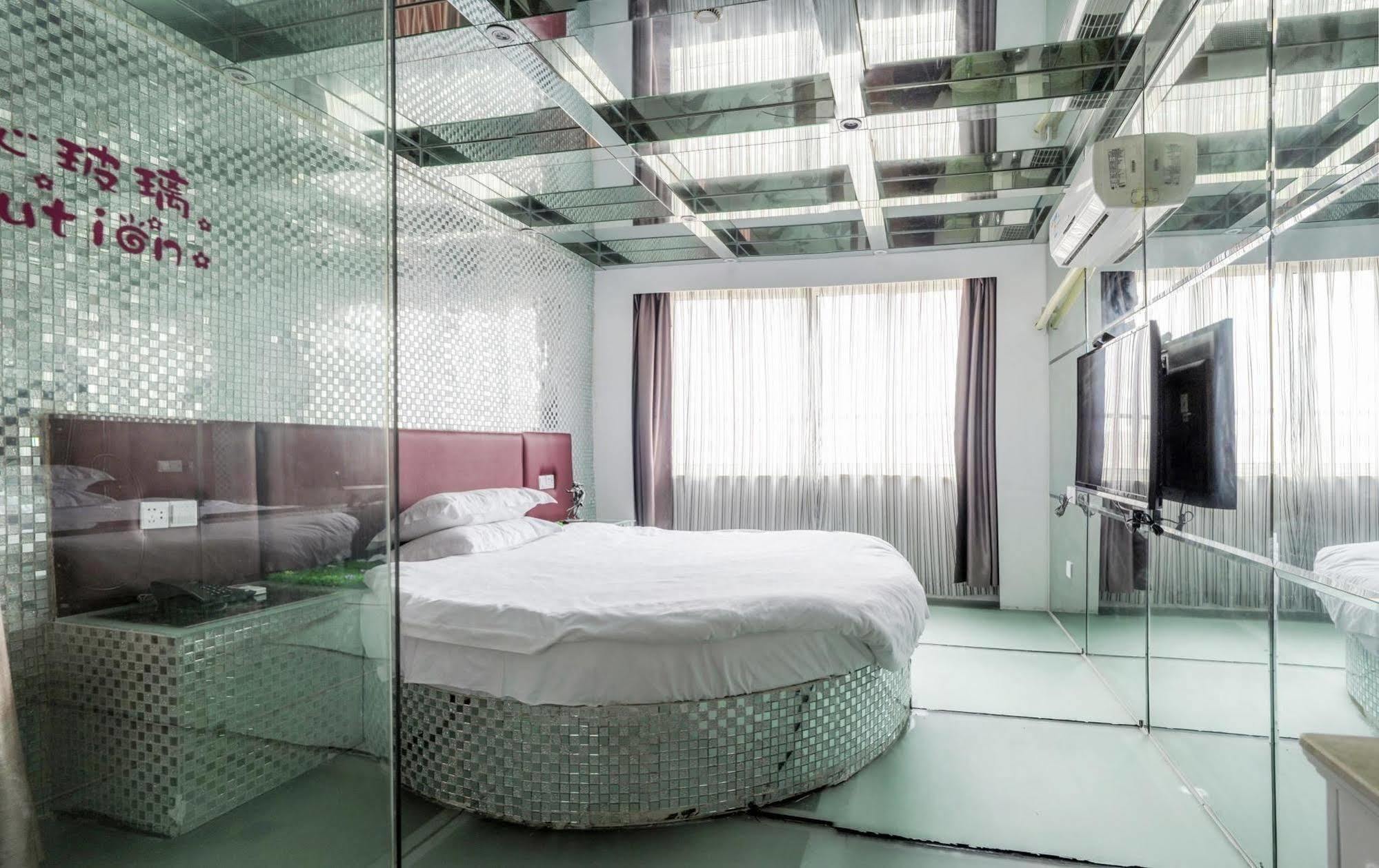 Milan Fashion Hotel Deqing Exterior photo